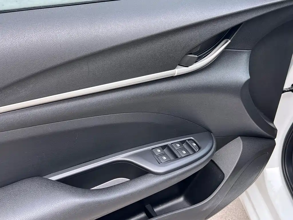 Buick Excelle 2019 — фото 15