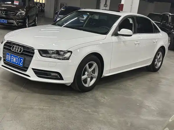 Audi A4L 2014