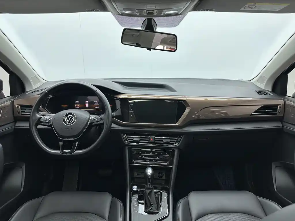 Volkswagen Tharu 2022