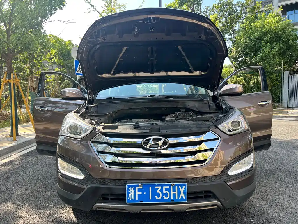 Hyundai Santa Fe 2015 — фото 20