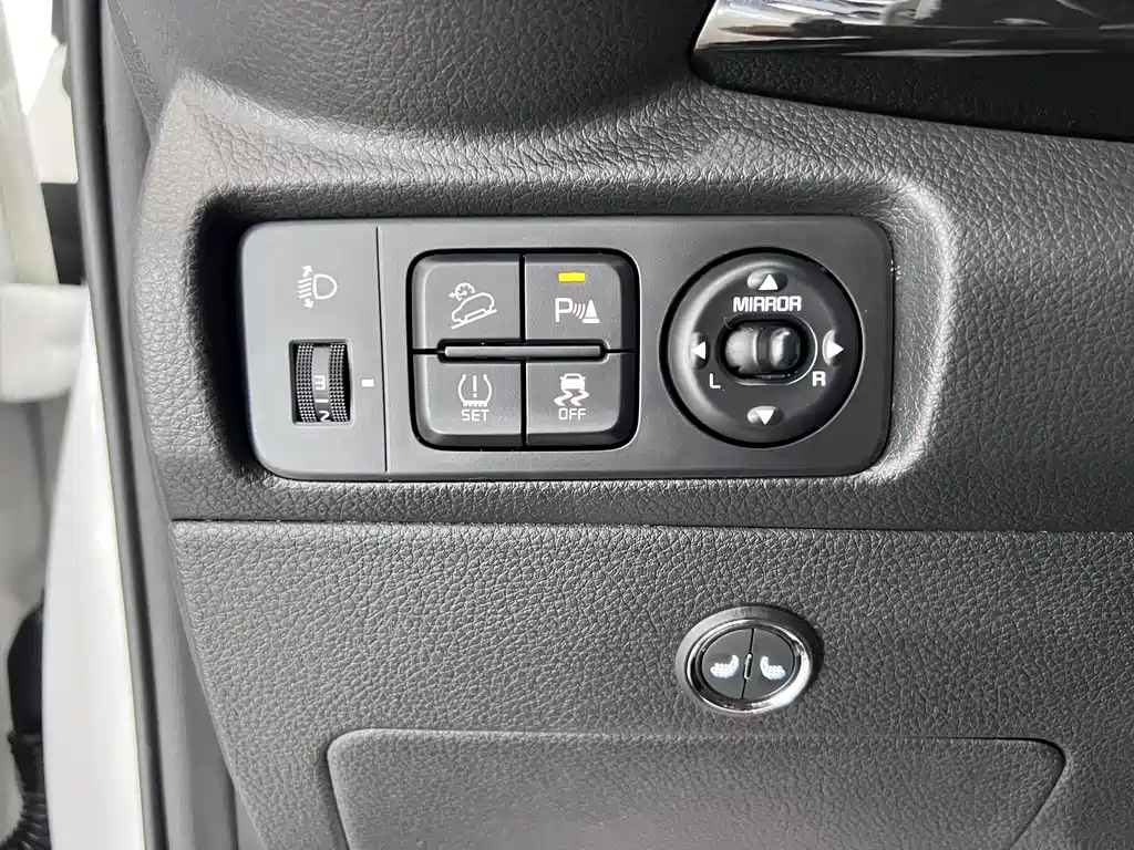 Kia KX1 2023 — фото 9