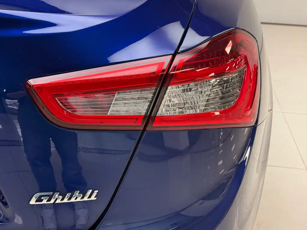 Maserati Ghibli 2014 — фото 27
