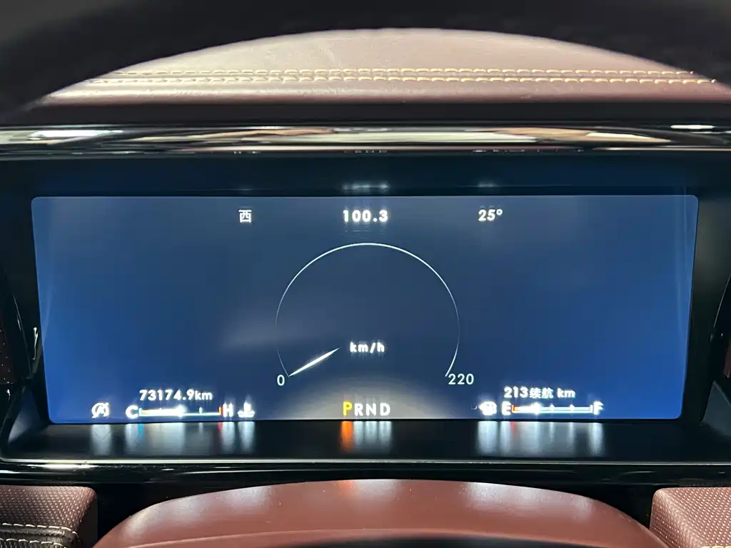 Lincoln Navigator 2021 — фото 15