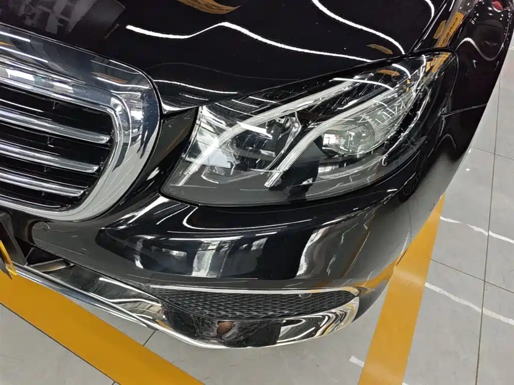 Mercedes-Benz E-Class 2020 — фото 24