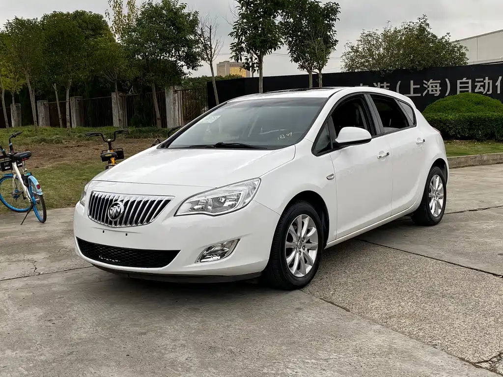 Buick Excelle 2013