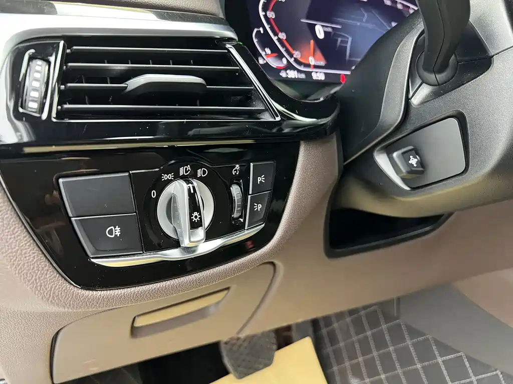 BMW 5 Series 2024