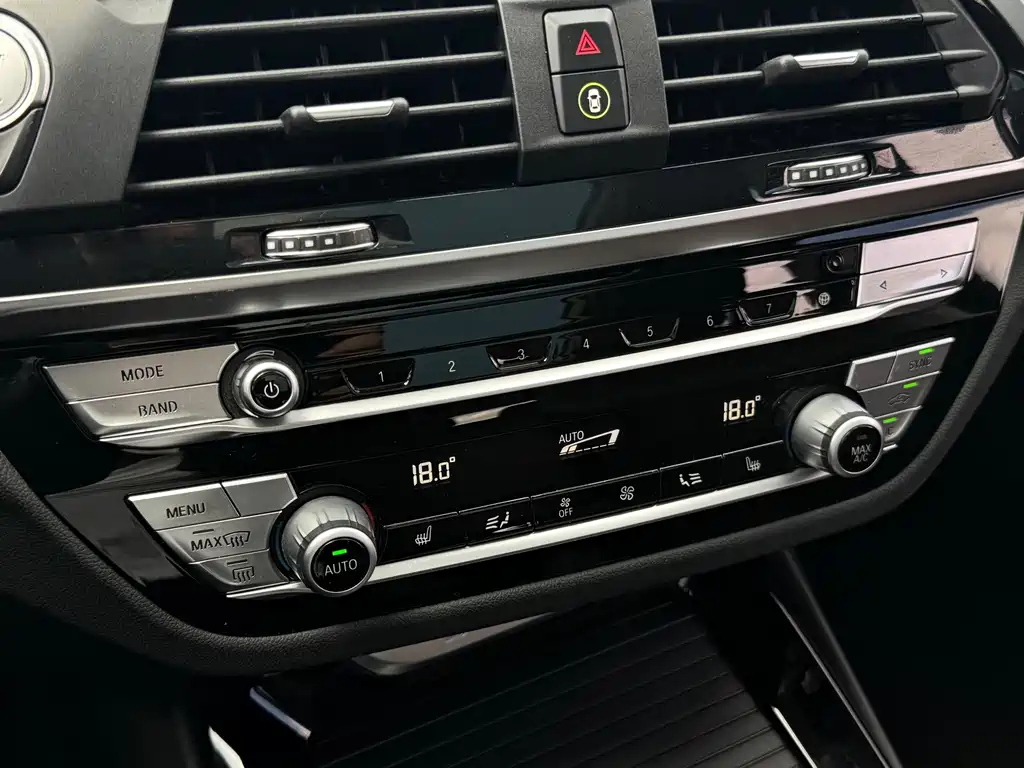 BMW X3 2020 — фото 21