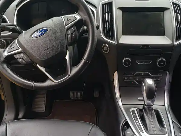 Ford Edge 2018