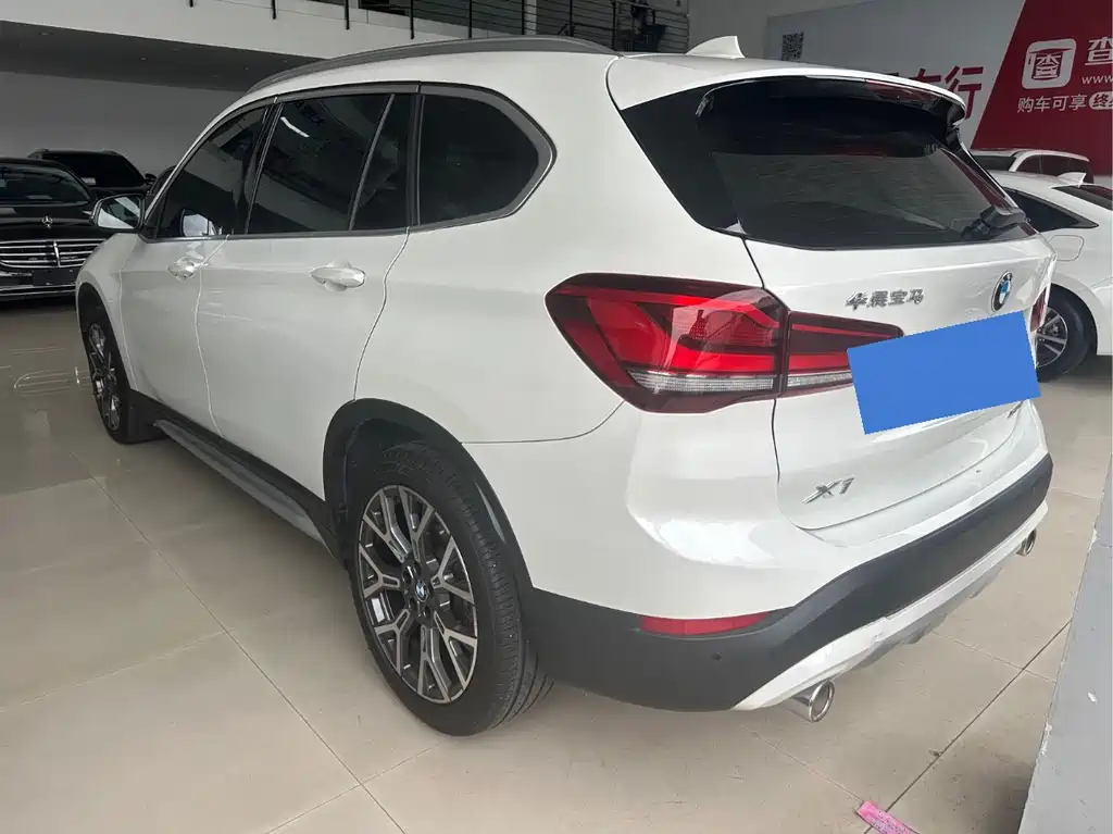 BMW X1 2021 — фото 11