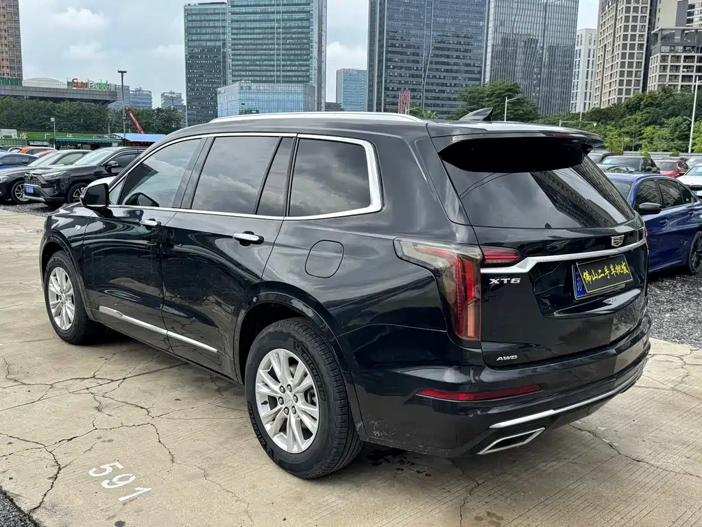 Cadillac XT6 2020 — фото 7