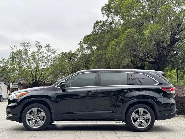 Toyota Highlander 2017