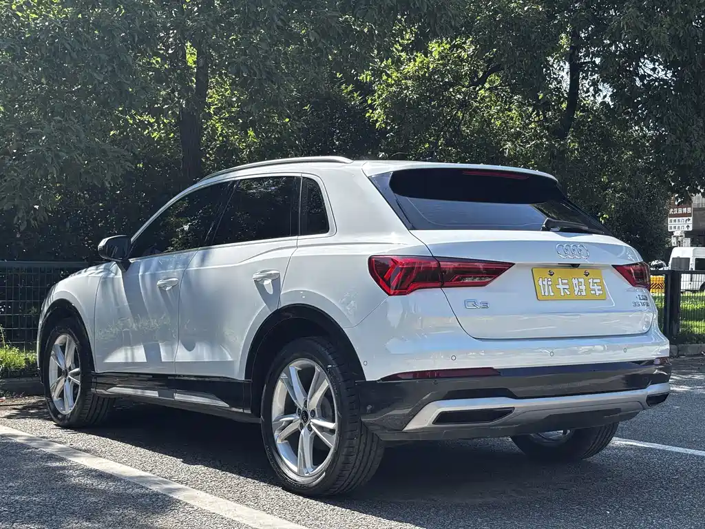 Audi Q3 2023 — фото 6