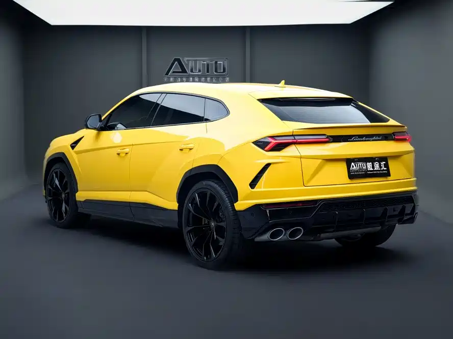 Lamborghini Urus 2022 — фото 6