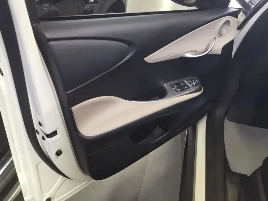 BYD Dolphin 2023