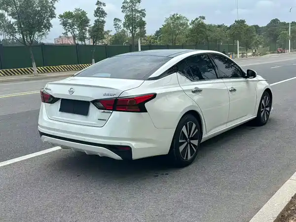 Nissan Teana 2021