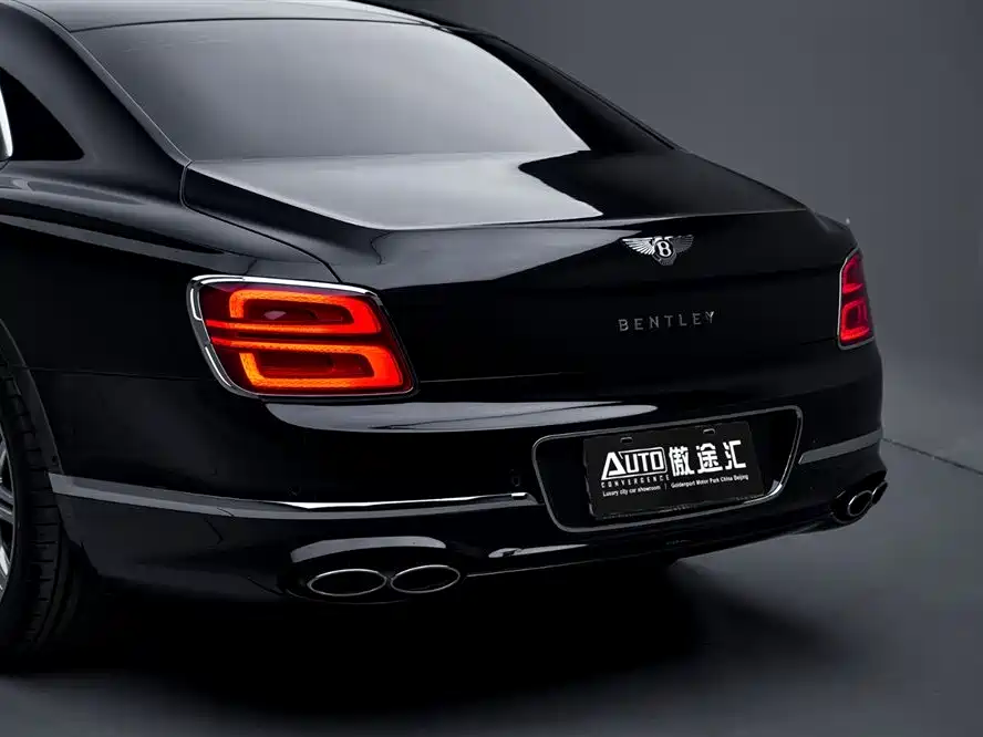 Bentley Flying Spur 2022 — фото 4