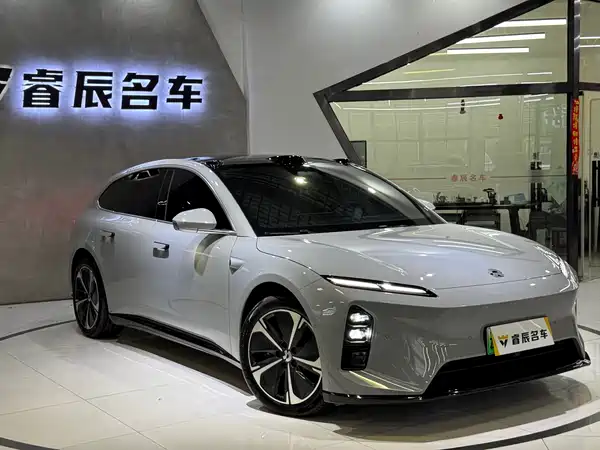 NIO ET5T 2025