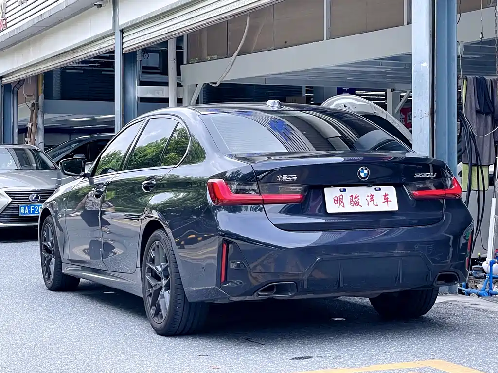 BMW 3 Series 2025