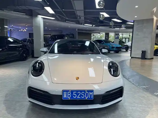 Porsche 911 2023