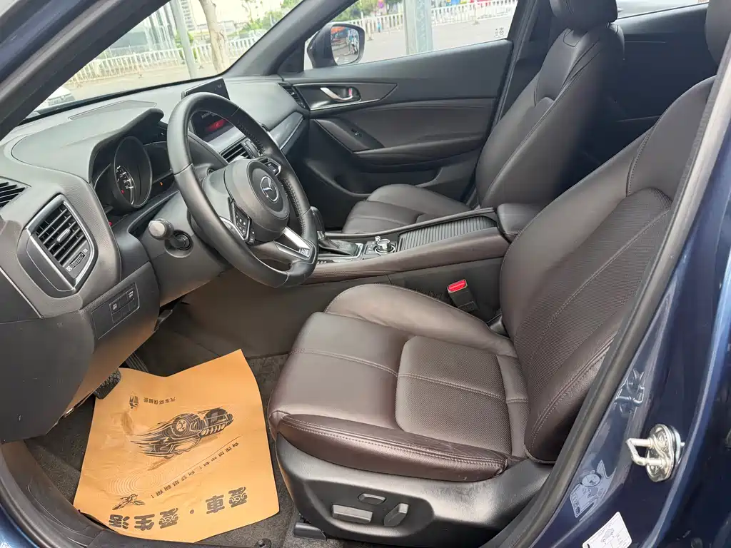 Mazda CX-4 2020
