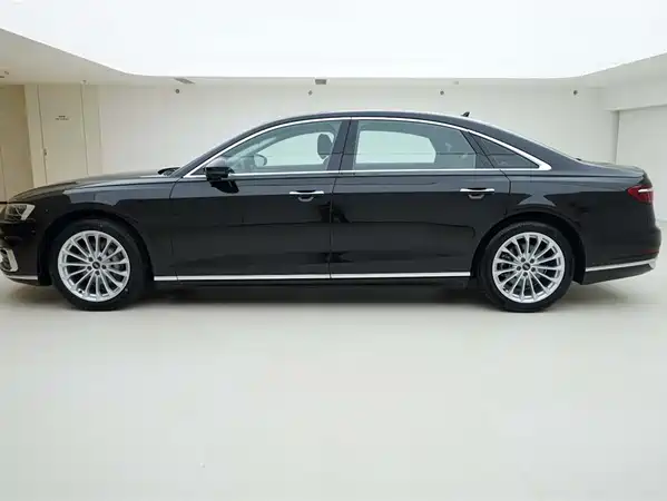 Audi A8 2021