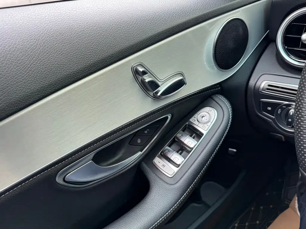 Mercedes-Benz C-Class 2020 — фото 26