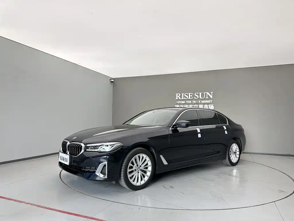 BMW 5 Series 2024 — фото 1