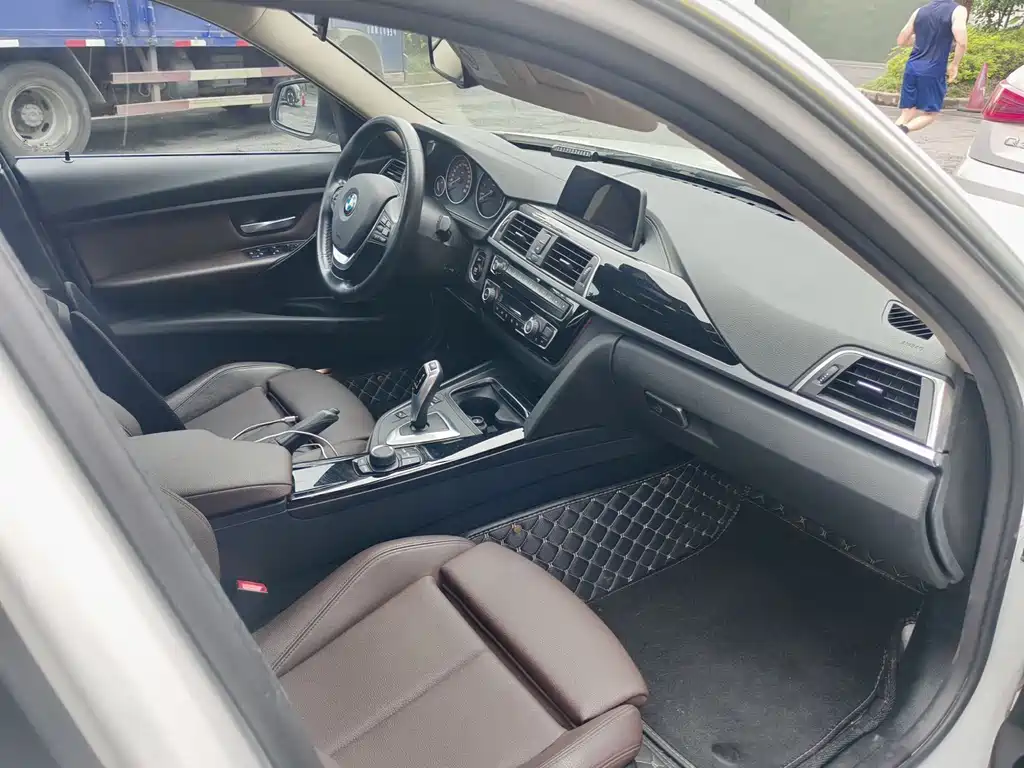 BMW 3 Series 2018