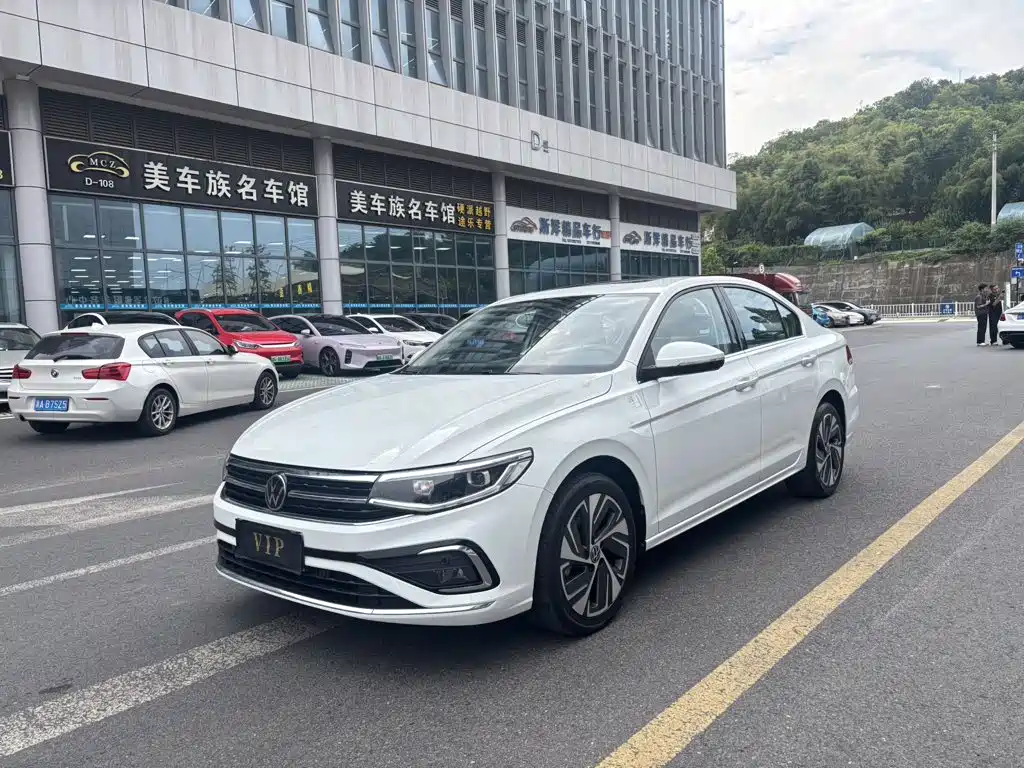 Volkswagen Bora 2024