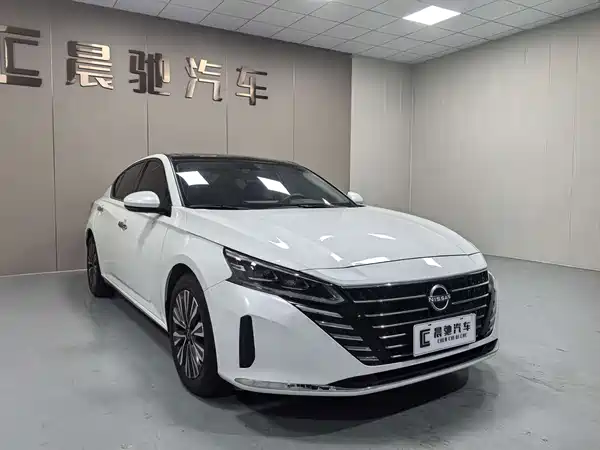 Nissan Teana 2025