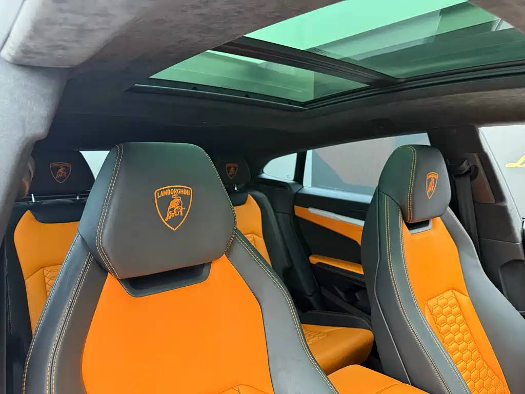 Lamborghini Urus 2022 — фото 16