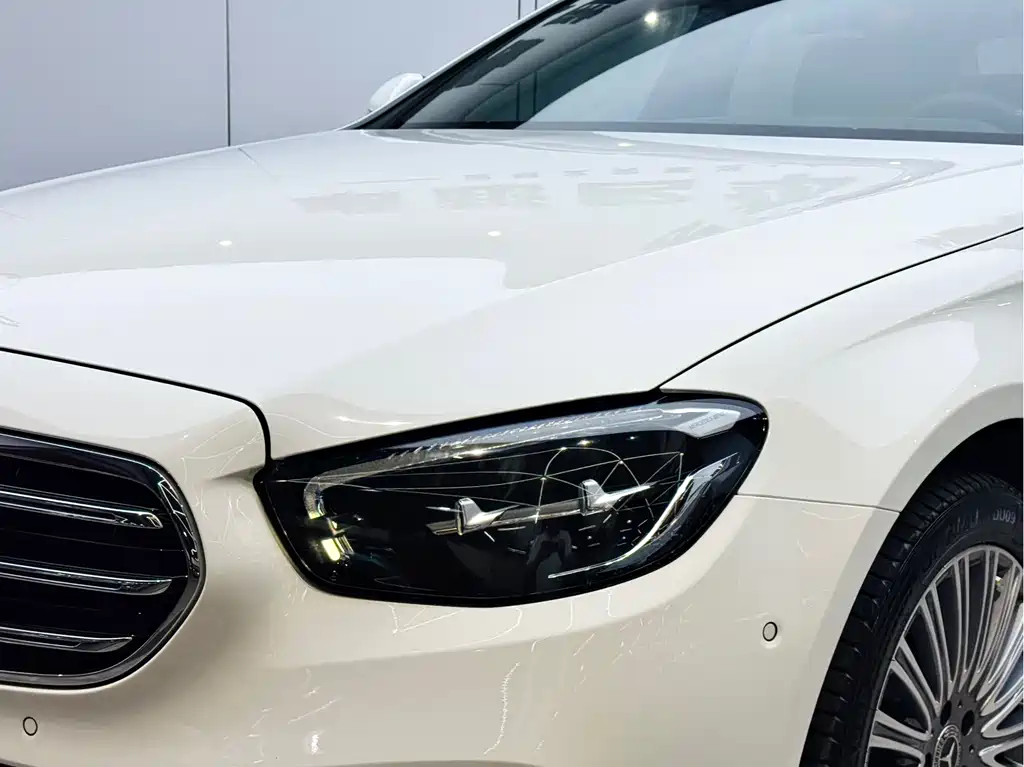Mercedes-Benz E-Class 2021 — фото 25