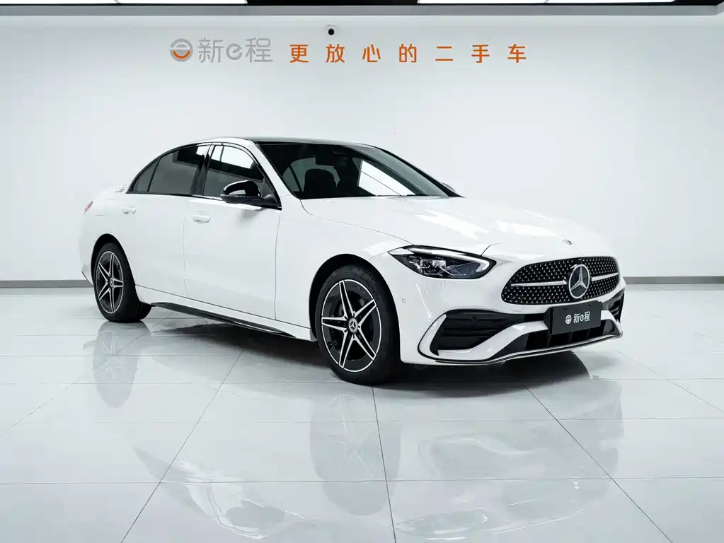 Mercedes-Benz C-Class 2025 — фото 3