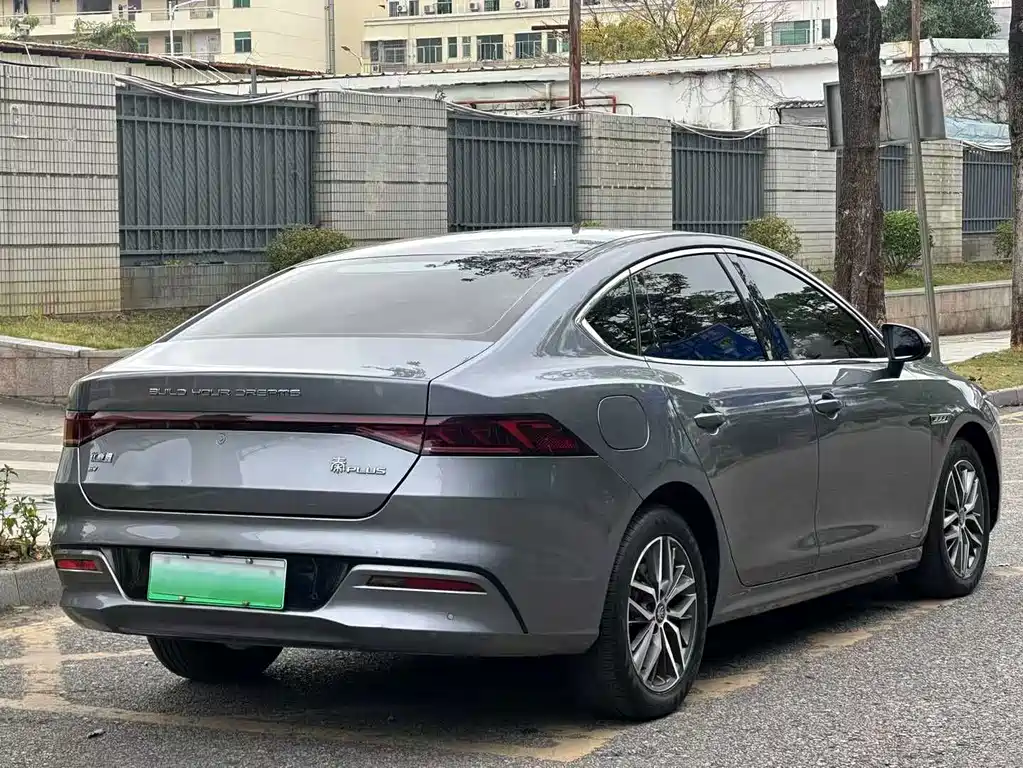 BYD Qin PLUS 2023 — фото 9