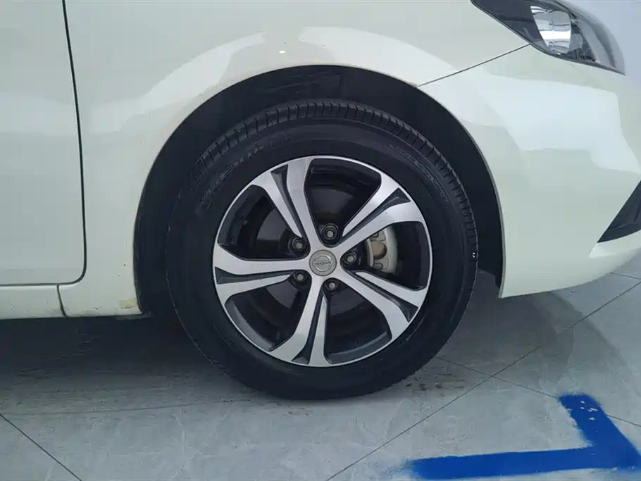 Nissan Tiida 2019
