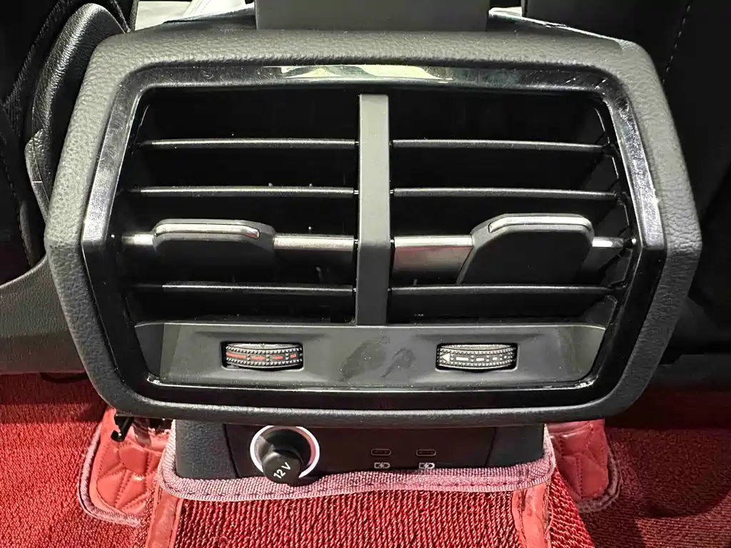 Audi Q3 2022 — фото 16