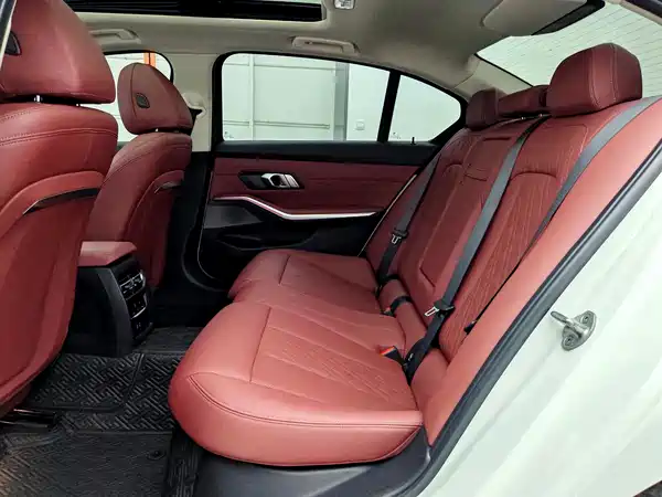 BMW 3 Series 2023