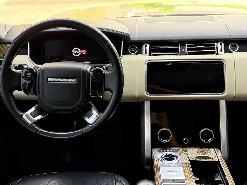 Land Rover Range Rover 2019 — фото 11