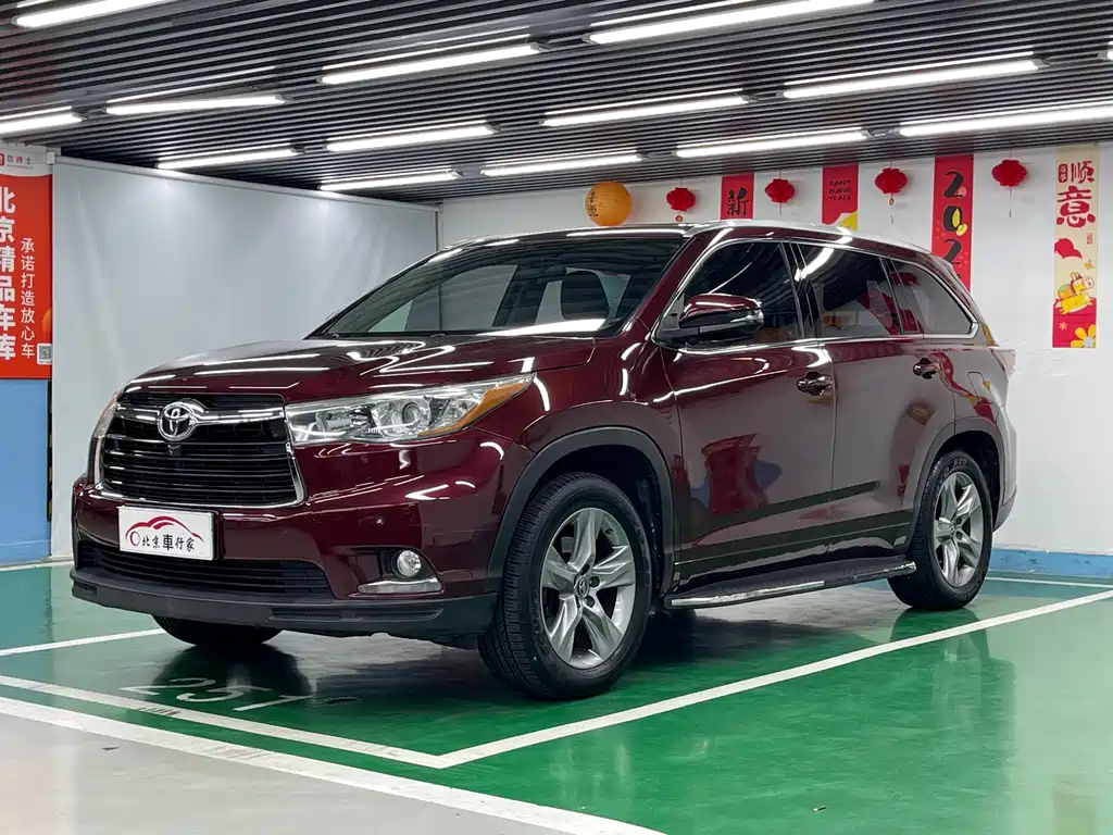 Toyota Highlander 2017 — фото 1