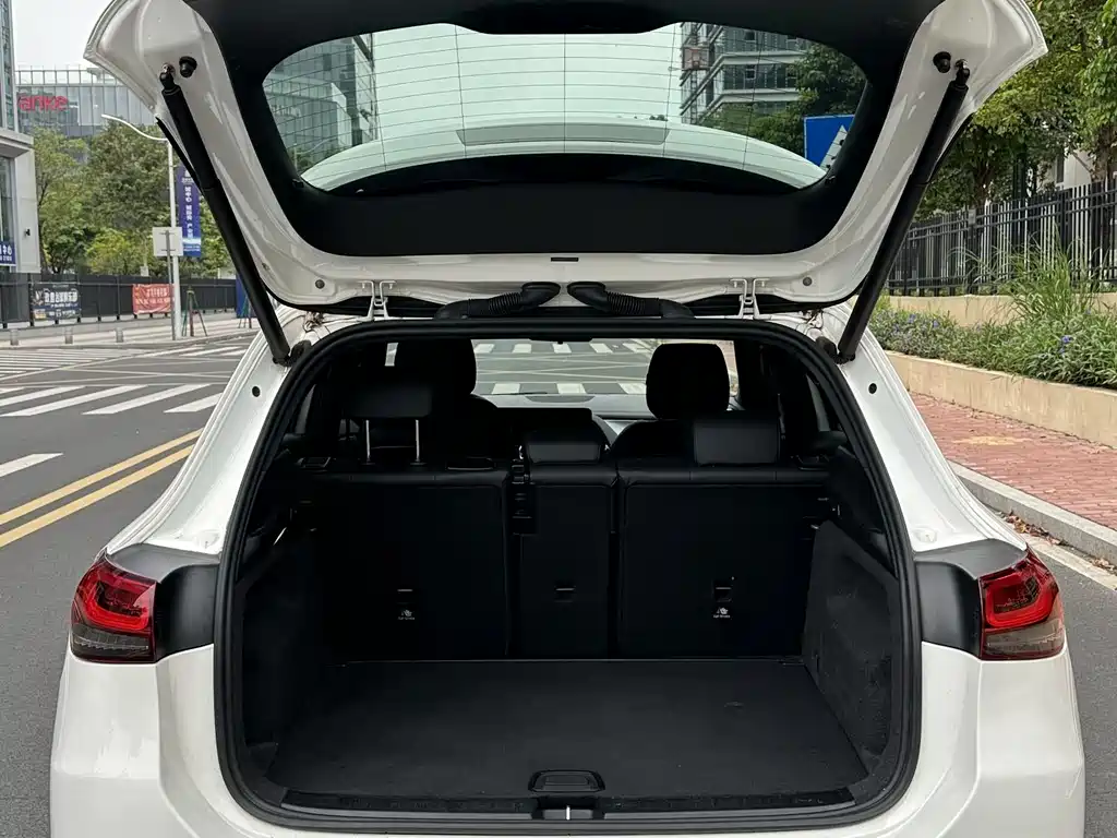 Mercedes-Benz GLA 2023 — фото 7
