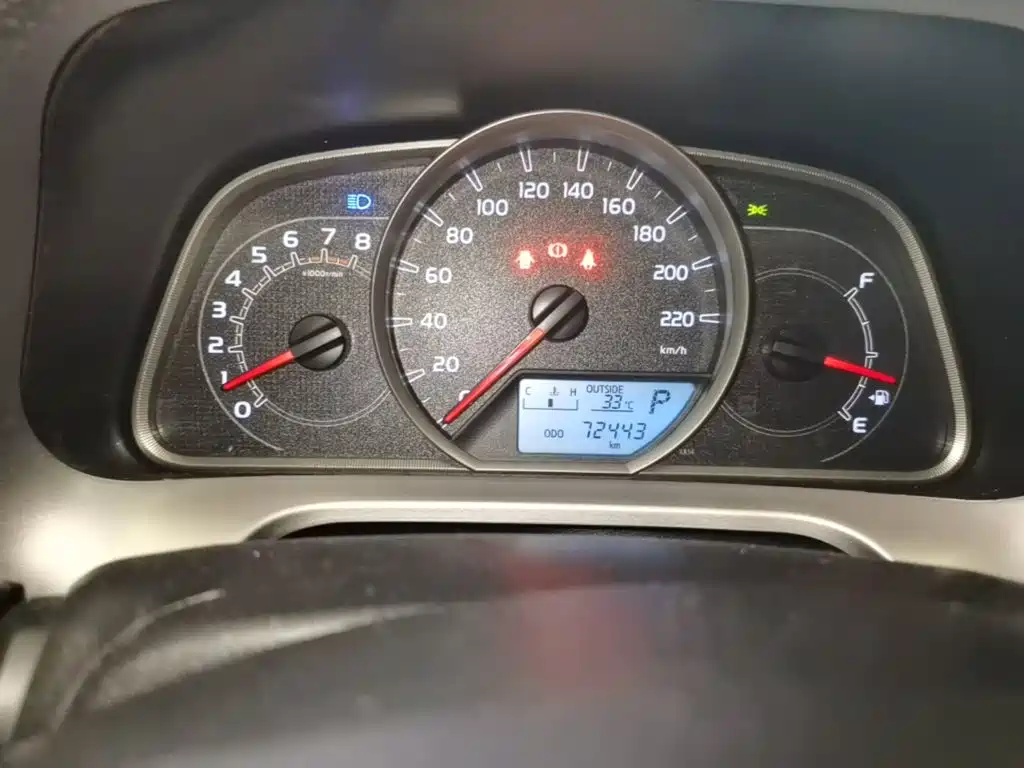 Toyota RAV4 2018 — фото 12