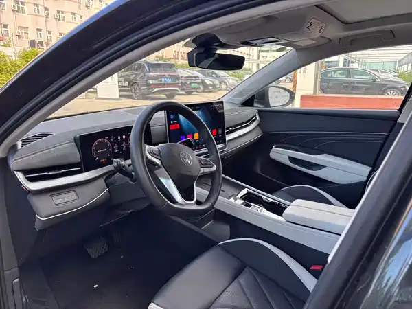 Volkswagen Sagitar 2025