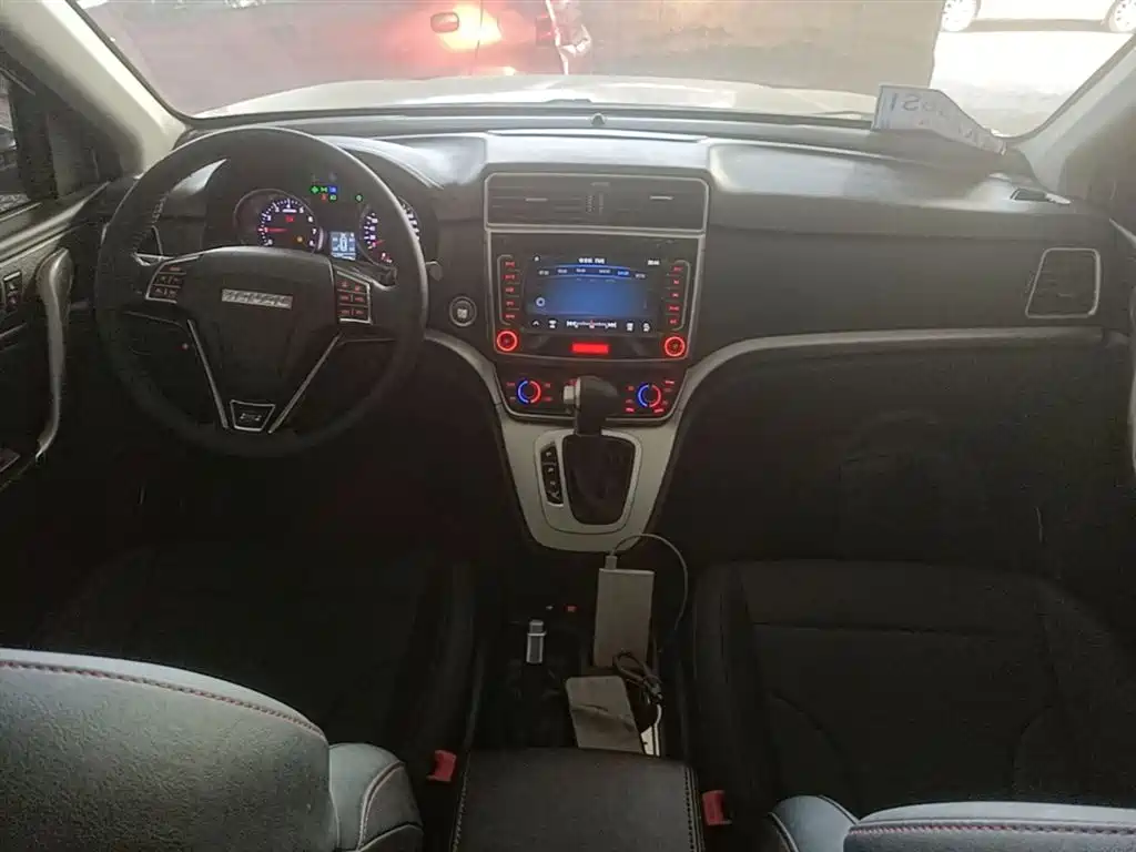 Haval M6 2020 — фото 10