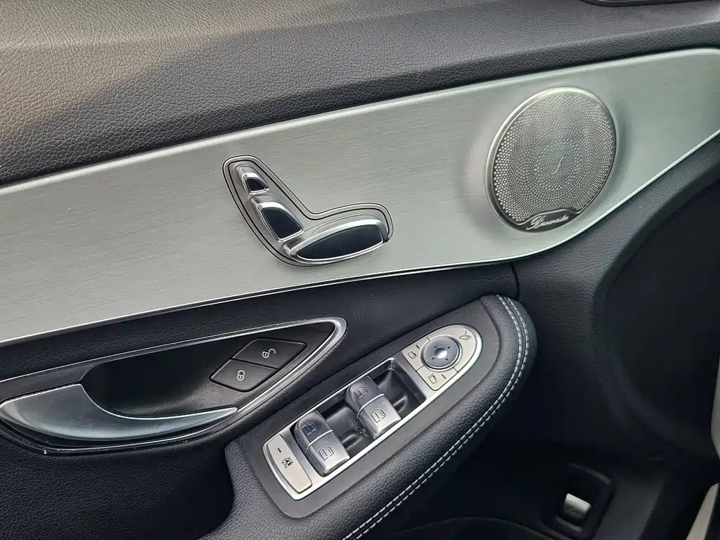 Mercedes-Benz C-Class 2020 — фото 8