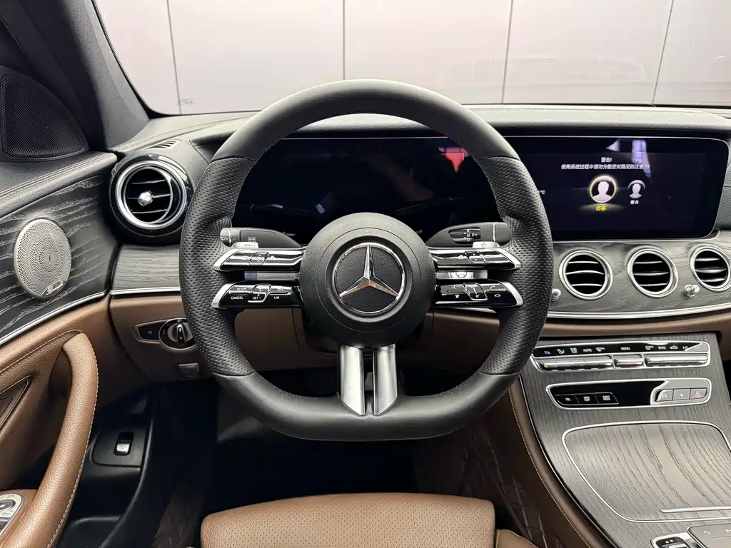 Mercedes-Benz E-Class 2022