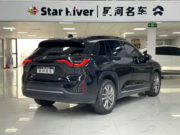 NIO ES6 2021