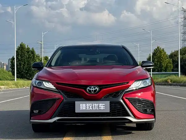 Toyota Camry 2021