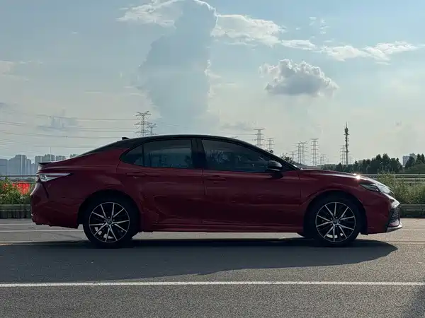 Toyota Camry 2021