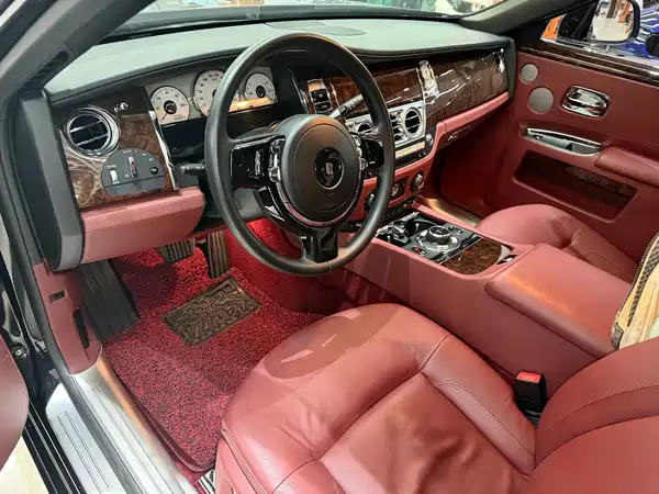 Rolls-Royce Ghost 2015