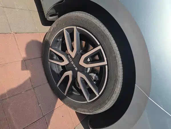 Roewe D6 2025